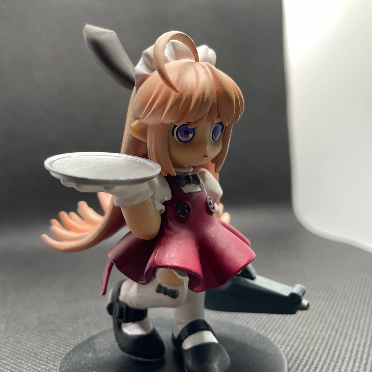 Hoi-Hoi (Waitress Type)