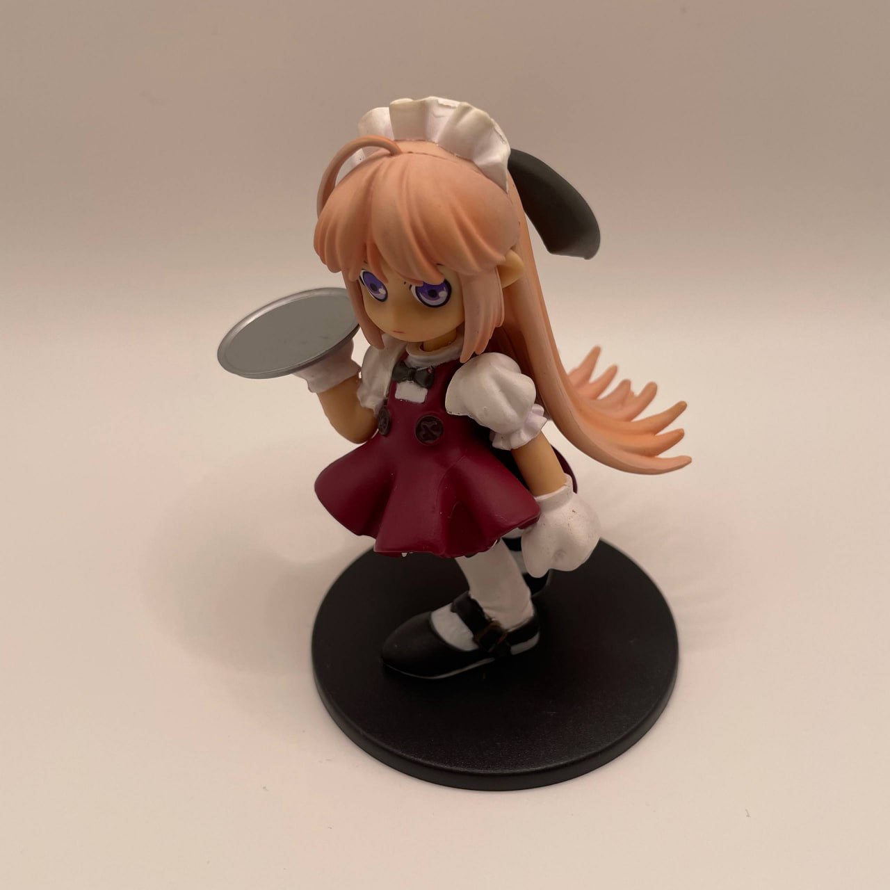 Hoi-Hoi (Waitress Type)